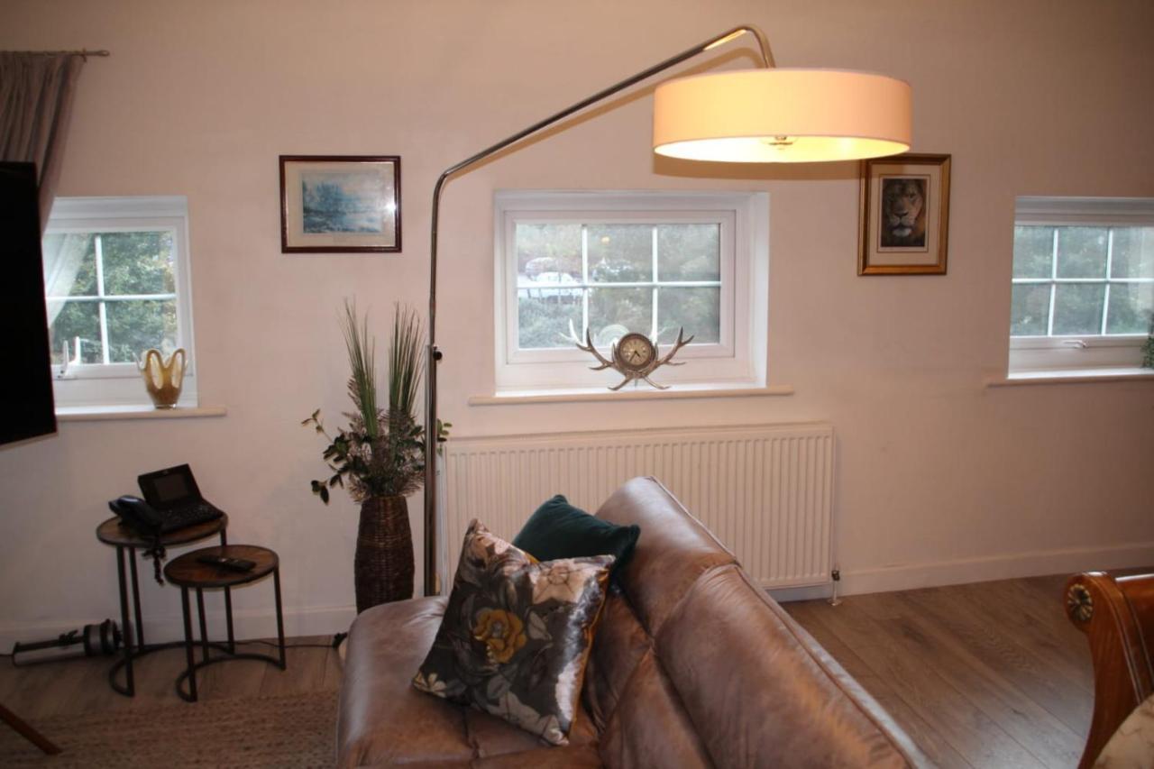 House 1905 - Self Catering Serviced Apartment Tidworth Εξωτερικό φωτογραφία