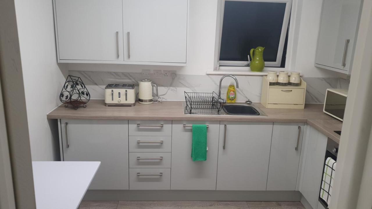 House 1905 - Self Catering Serviced Apartment Tidworth Εξωτερικό φωτογραφία