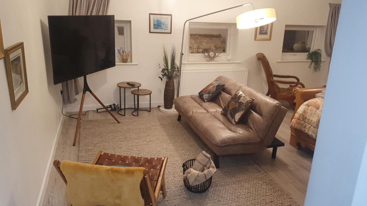 House 1905 - Self Catering Serviced Apartment Tidworth Εξωτερικό φωτογραφία