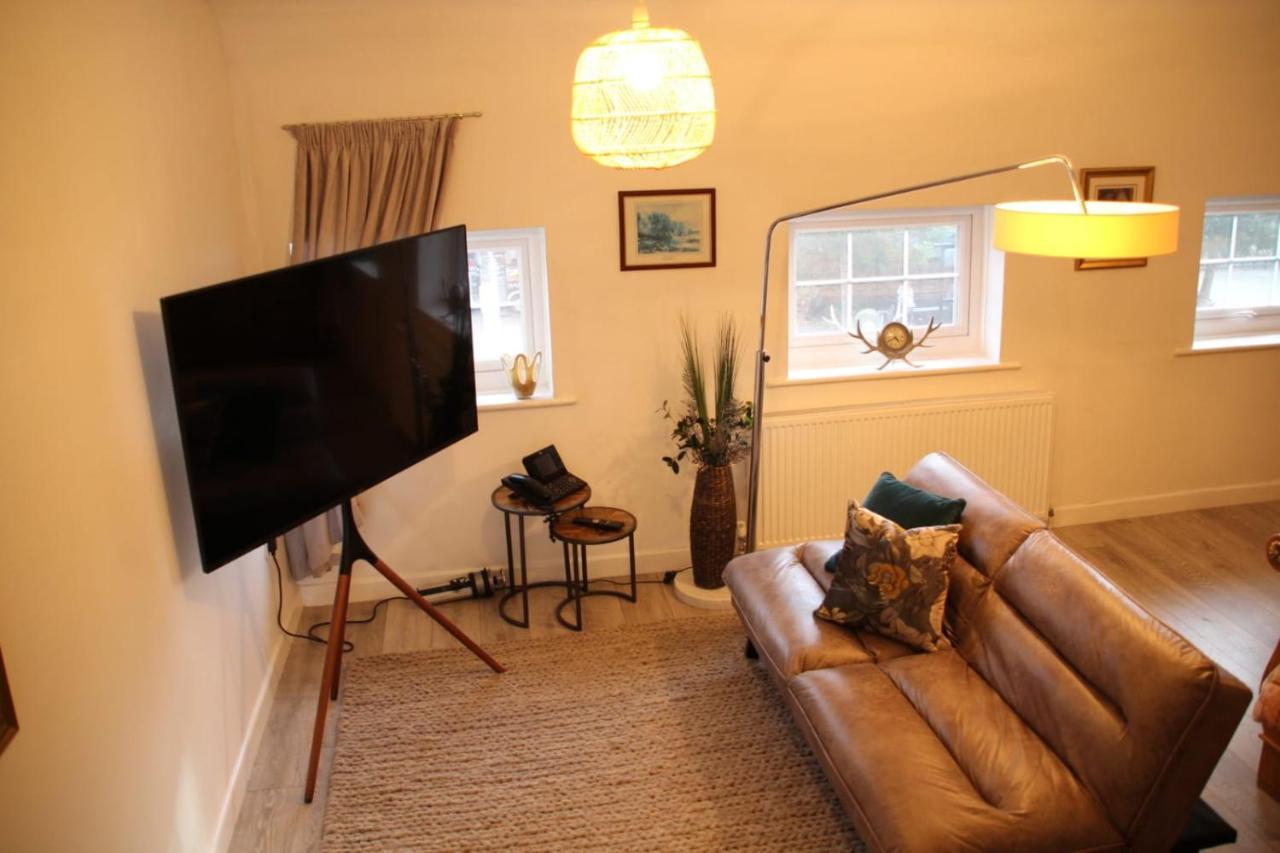 House 1905 - Self Catering Serviced Apartment Tidworth Εξωτερικό φωτογραφία