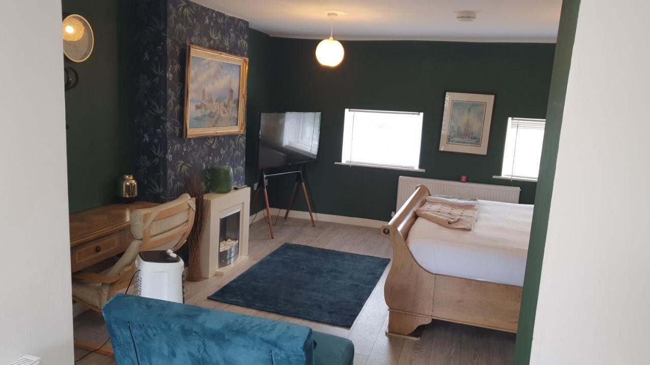 House 1905 - Self Catering Serviced Apartment Tidworth Εξωτερικό φωτογραφία
