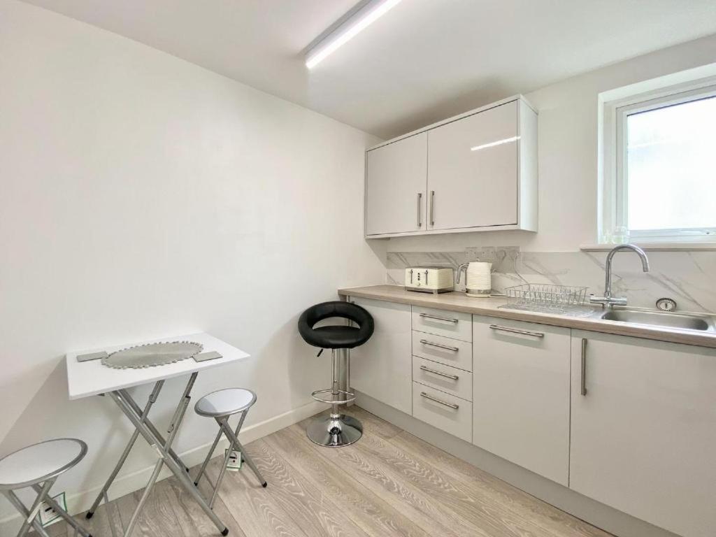 House 1905 - Self Catering Serviced Apartment Tidworth Εξωτερικό φωτογραφία