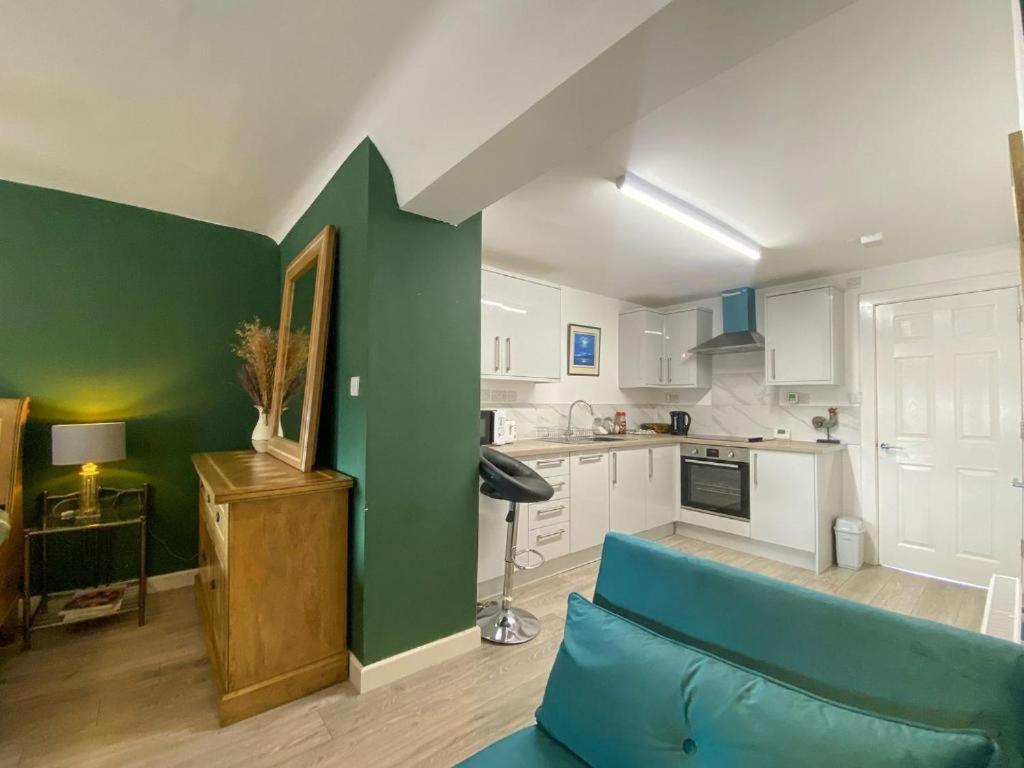 House 1905 - Self Catering Serviced Apartment Tidworth Εξωτερικό φωτογραφία
