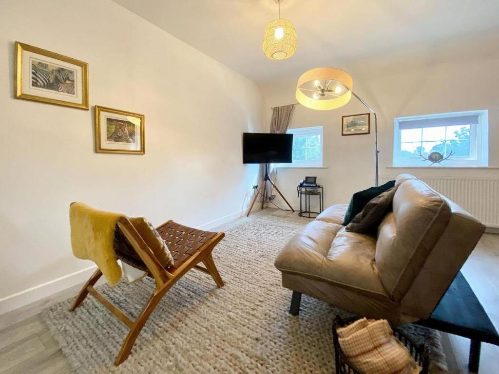 House 1905 - Self Catering Serviced Apartment Tidworth Εξωτερικό φωτογραφία